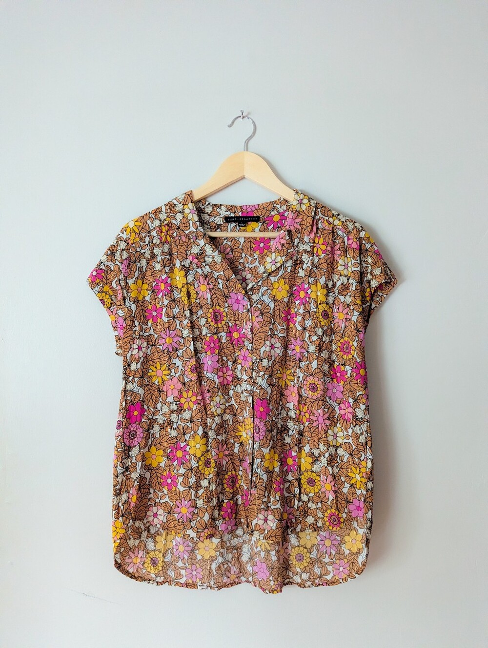 Jane & Delancey Pink Brown Sparkly Floral Blouse